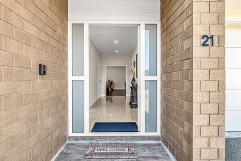 Photo of property in 21 Jeroboam Loop, Kumeu, 0810