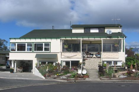 Photo of property in 2 Davies Street, Regent, Whangarei, 0112