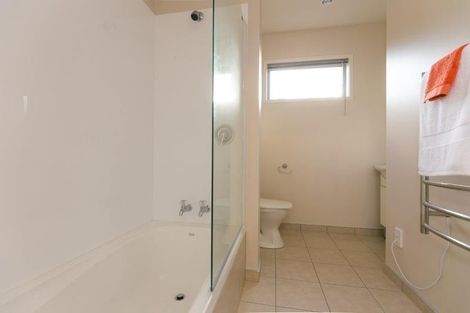 Photo of property in 2b Coates Street, Tawa, Wellington, 5028