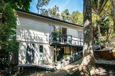 Photo of property in 7 Taraire Street, Ostend, Waiheke Island, 1081