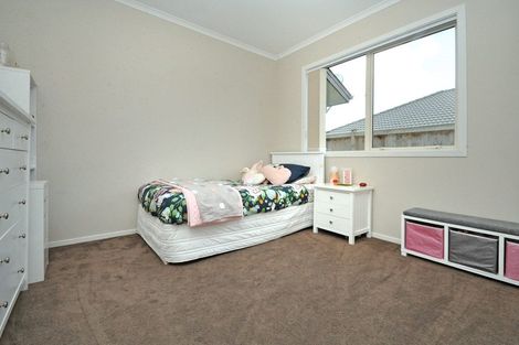 Photo of property in 11 Paso Fino Crescent, Karaka, Papakura, 2113