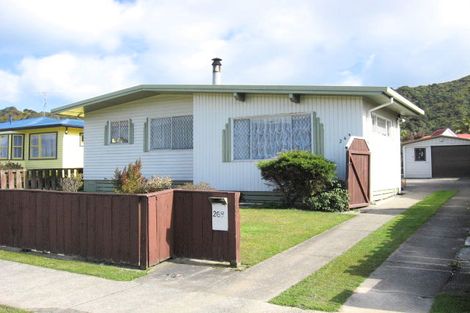 Photo of property in 269 Wellington Road, Wainuiomata, Lower Hutt, 5014