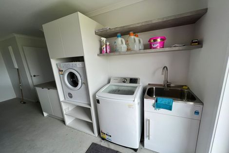 Photo of property in 32 County Drive, Hawera, 4610