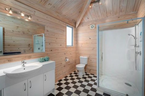 Photo of property in 132 Harbour Drive, Matarangi, Whitianga, 3592