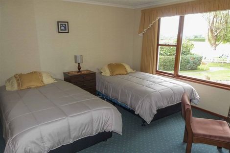 Photo of property in 339 Oteramika Road, Seaward Bush, Invercargill, 9871