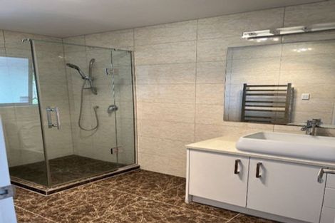 Photo of property in 28 The Enclave, Totara Heights, Auckland, 2105