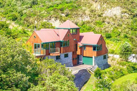 Photo of property in 8 Wairere Road, Bastia Hill, Whanganui, 4500