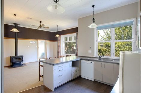 Photo of property in 300 Grays Road, Saint Leonards, Hastings, 4120