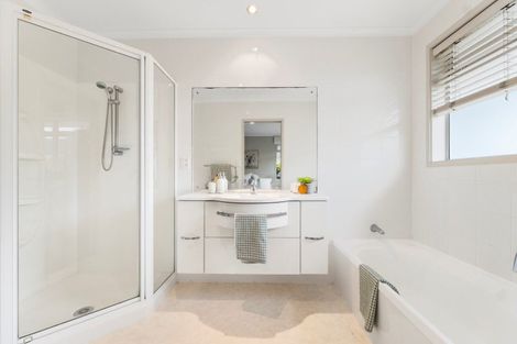 Photo of property in 12 Glencoe Court, Pyes Pa, Tauranga, 3112