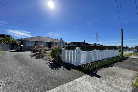 Photo of property in 15 Waimate Street, Otara, Auckland, 2023