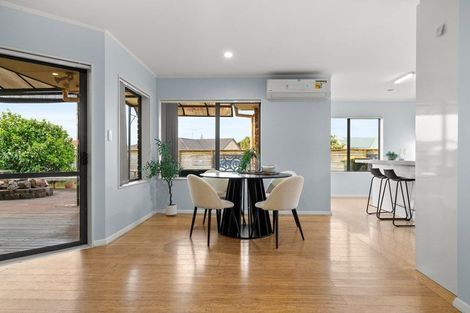 Photo of property in 6b Sheriff Place, Randwick Park, Auckland, 2105