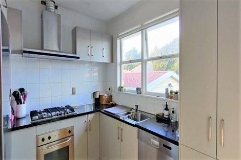 Photo of property in 1/19 Becroft Drive, Forrest Hill, Auckland, 0620