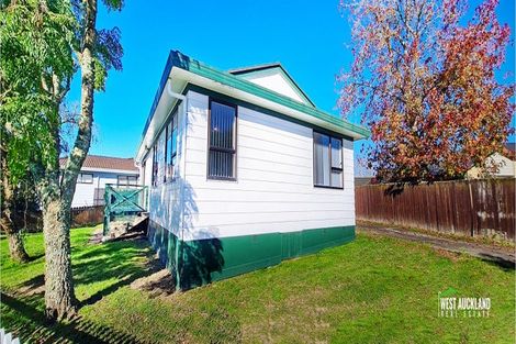 Photo of property in 1/67 Luanda Drive, Ranui, Auckland, 0612
