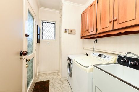 Photo of property in 16 Cattanach Street, St Andrews, Hamilton, 3200