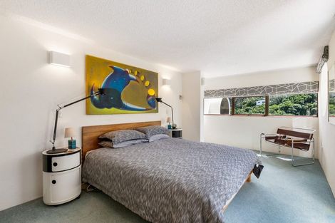 Photo of property in 74 Ranui Crescent, Khandallah, Wellington, 6035