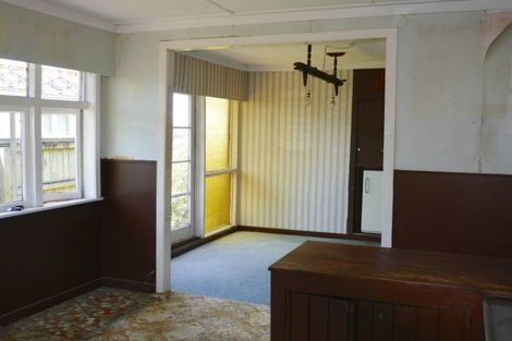 Photo of property in 466 South Road, Omata, New Plymouth, 4374