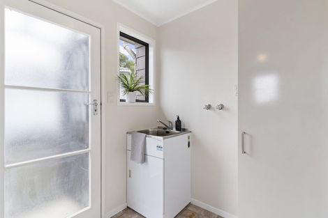 Photo of property in 1/67 Sunvue Road, Glen Eden, Auckland, 0602