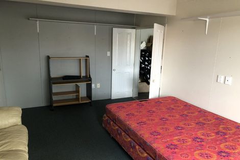 Photo of property in 87 Clawton Street, Westown, New Plymouth, 4310