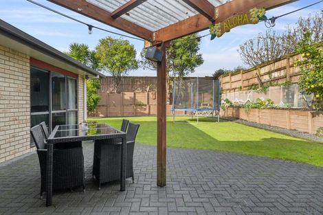 Photo of property in 21 Heaphy Place, Pukehangi, Rotorua, 3015