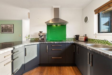 Photo of property in 11 Holyoake Terrace, Omokoroa, 3114