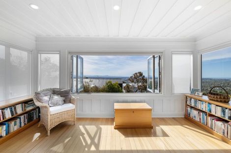 Photo of property in 151 Hackthorne Road, Cashmere, Christchurch, 8022