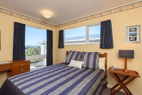 Photo of property in 15 Nagpur Terrace, Broadmeadows, Wellington, 6035