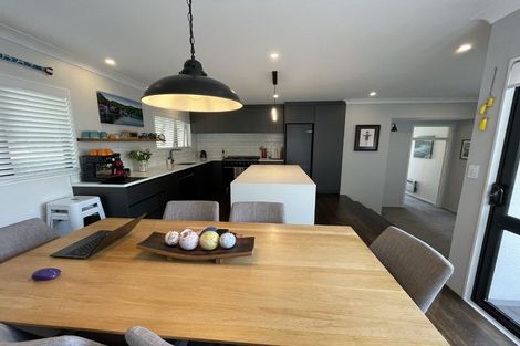 Photo of property in 74 Abilene Crescent, Churton Park, Wellington, 6037