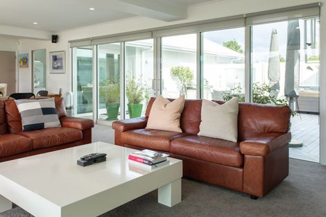 Photo of property in 30 Arawa Lane, Whitianga, 3510