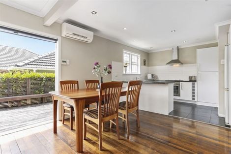 Photo of property in 22 Rewarewa Road, Te Atatu Peninsula, Auckland, 0610