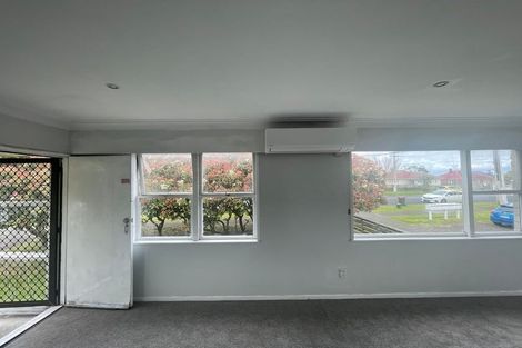 Photo of property in 1/50 Pilkington Road, Panmure, Auckland, 1072