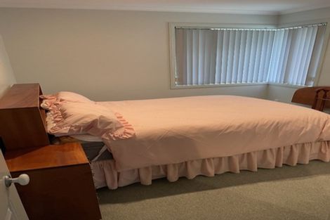 Photo of property in 20 Starlight Cove, Hobsonville, Auckland, 0618