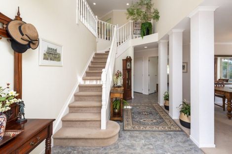 Photo of property in 17 Highgate Place, Somerville, Auckland, 2014