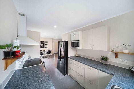 Photo of property in 1/56 Youngs Road, Papakura, 2110