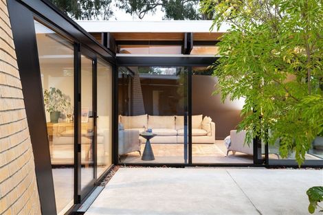 Photo of property in 35 Westburn Terrace, Burnside, Christchurch, 8041