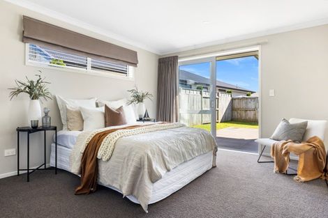 Photo of property in 98 Penetaka Heights, Pyes Pa, Tauranga, 3112