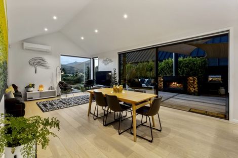 Photo of property in 17 Mckenzies Shute, Jacks Point, Queenstown, 9371