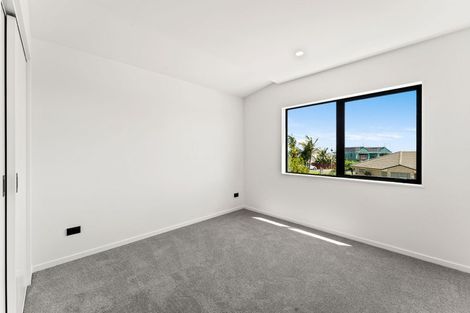 Photo of property in 2/44 Drake Street, Howick, Auckland, 2014