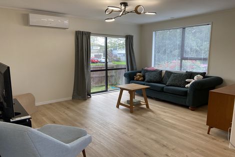 Photo of property in 1/14 Compass Place, Te Atatu Peninsula, Auckland, 0610