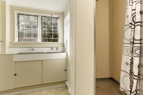 Photo of property in 121 Captain Scott Road, Glen Eden, Auckland, 0602