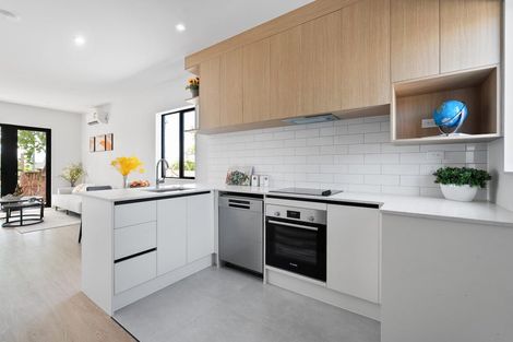 Photo of property in 11/20 Seabrook Avenue, New Lynn, Auckland, 0600