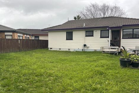 Photo of property in 1/1 Barbados Drive, Unsworth Heights, Auckland, 0632