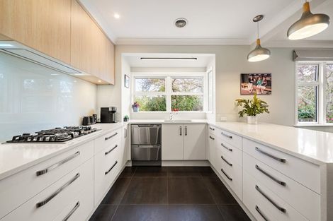 Photo of property in 3 Heretaunga Square, Silverstream, Upper Hutt, 5019