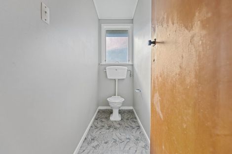 Photo of property in 15 Te Rangitautahanga Road, Turangi, 3334