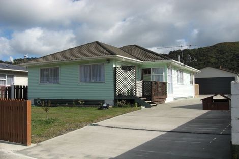 Photo of property in 273 Wellington Road, Wainuiomata, Lower Hutt, 5014
