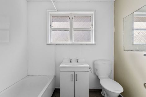 Photo of property in 197 Te Rangitautahanga Road, Turangi, 3334