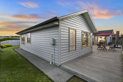 Photo of property in 11 Lam Terrace, Riverhead, 0820