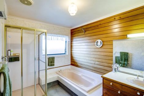 Photo of property in 32 Kotuku Place, Taradale, Napier, 4112