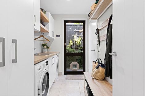 Photo of property in 21 Ada Close, Cambridge, 3434