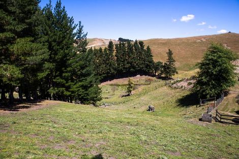 Photo of property in 690 Swamp Road, Puketapu, Napier, 4183