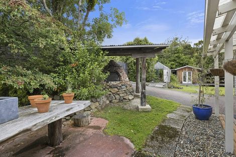 Photo of property in 192 Doctors Point Road, Waitati, 9085